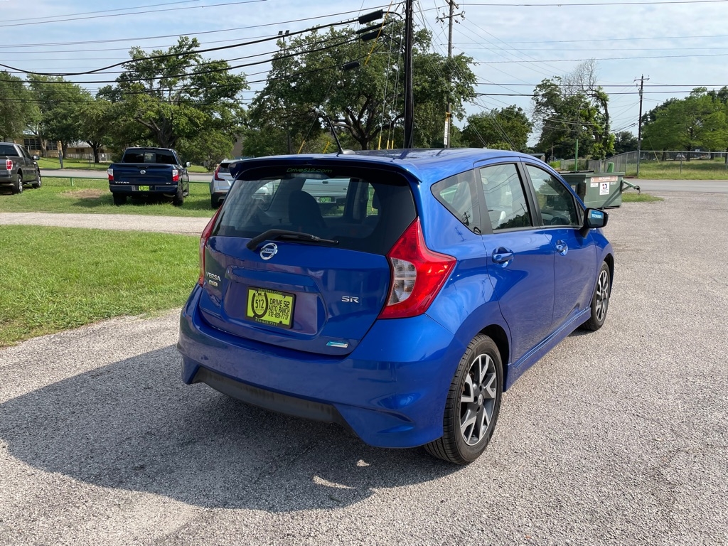 2015 Nissan Versa Note SR photo 4