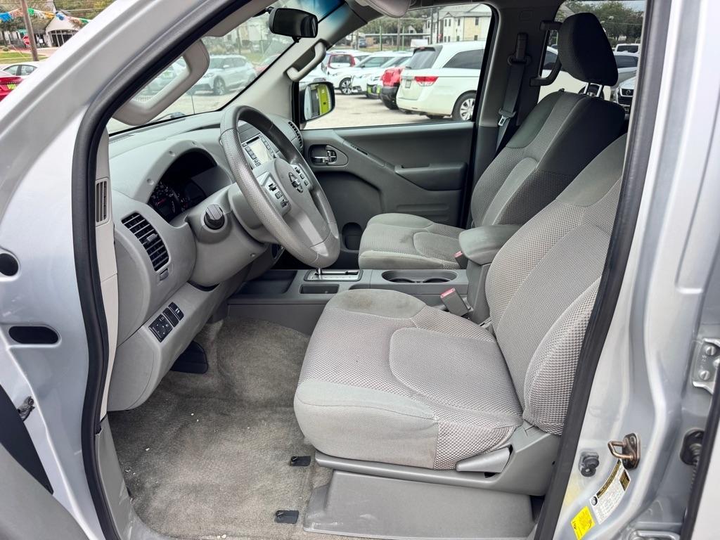Nissan Frontier  2016