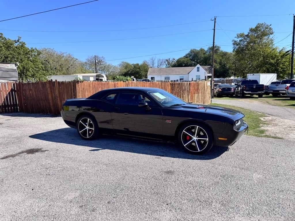 Dodge Challenger  2012