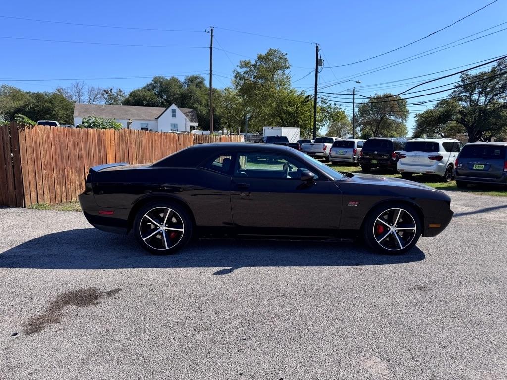 Dodge Challenger  2012