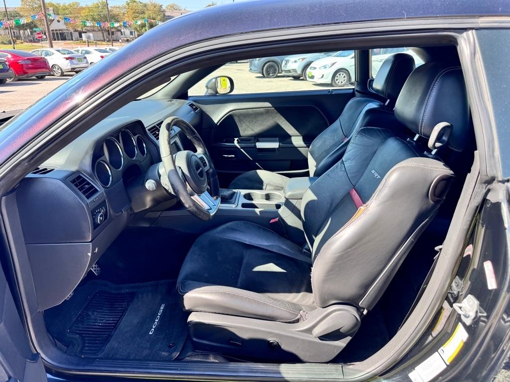 Dodge Challenger  2012