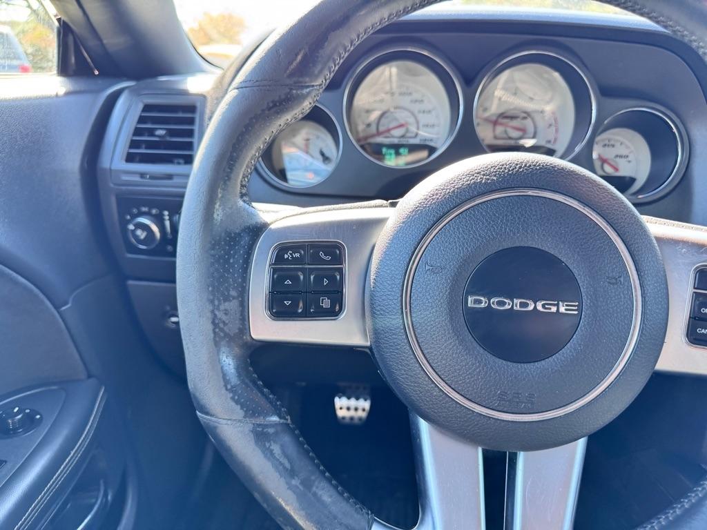 Dodge Challenger  2012