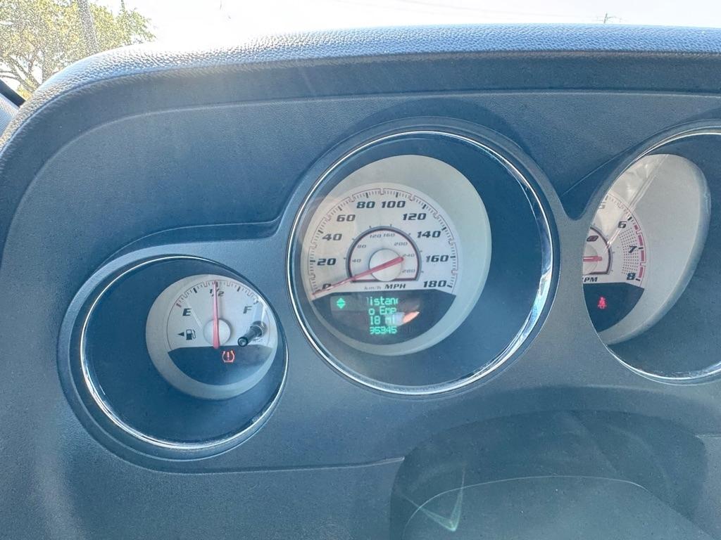 Dodge Challenger  2012