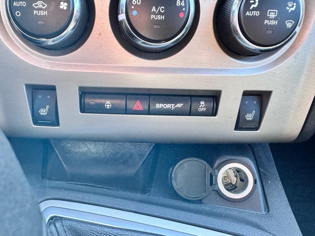 Dodge Challenger  2012