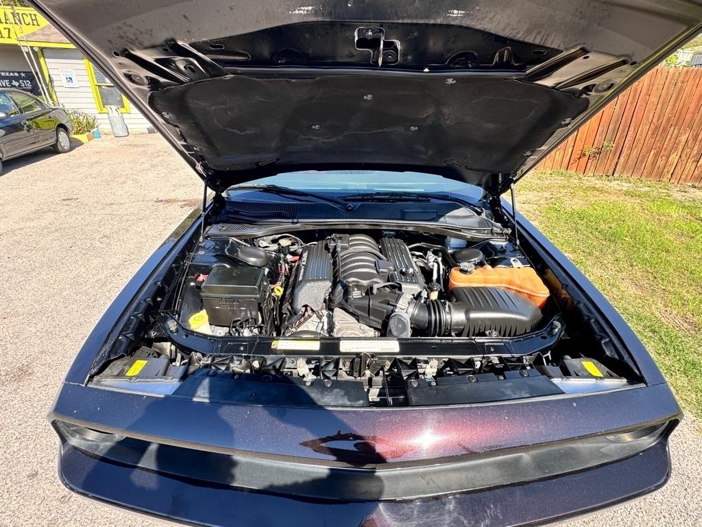 Dodge Challenger  2012