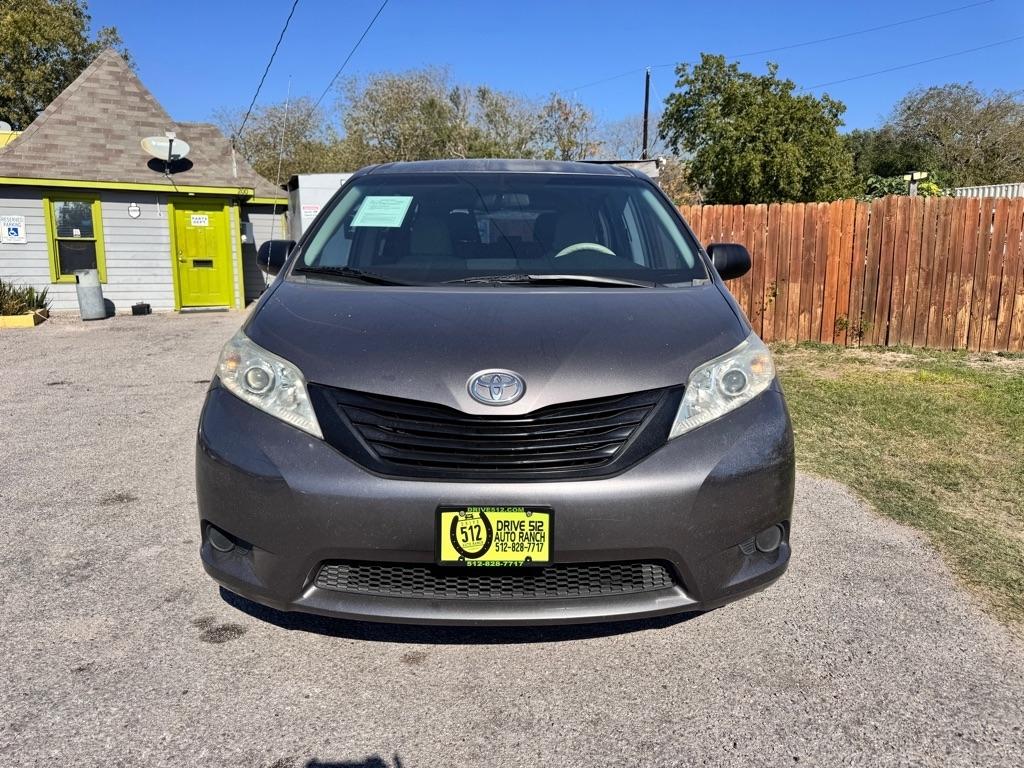 Toyota Sienna  2014