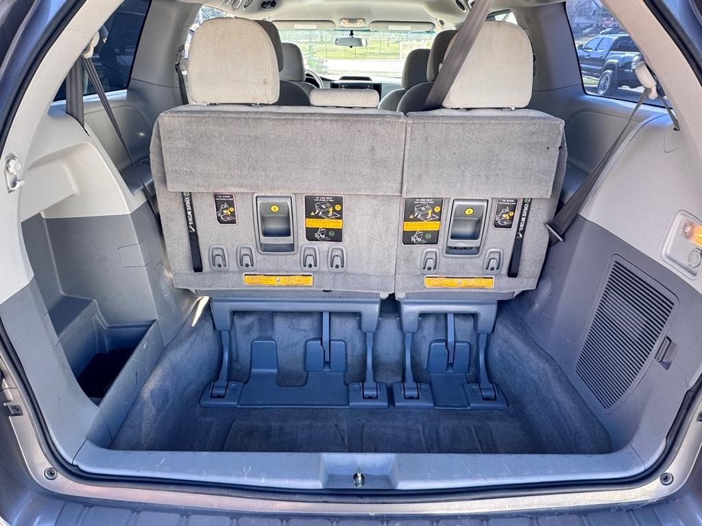 Toyota Sienna  2014