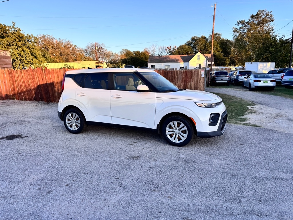 2020 Kia Soul LX S X-Line photo 2