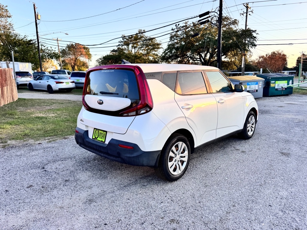 2020 Kia Soul LX S X-Line photo 4