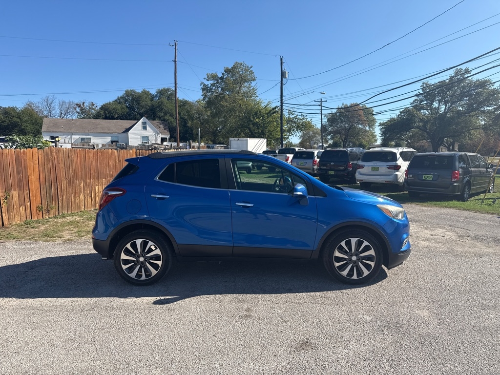 2017 Buick Encore Essence photo 2