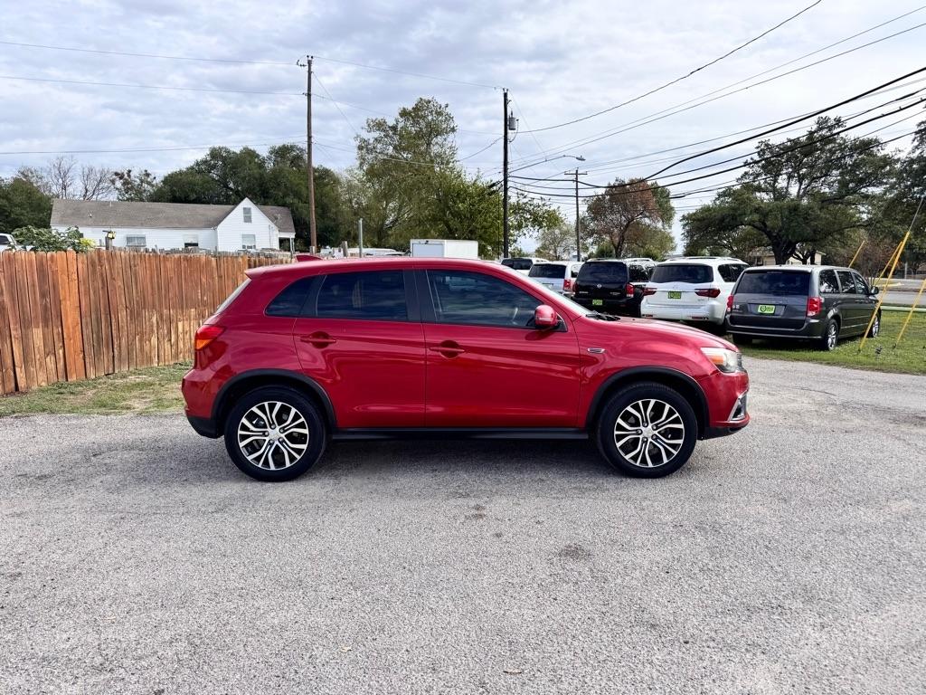 Mitsubishi Outlander Sport  2018