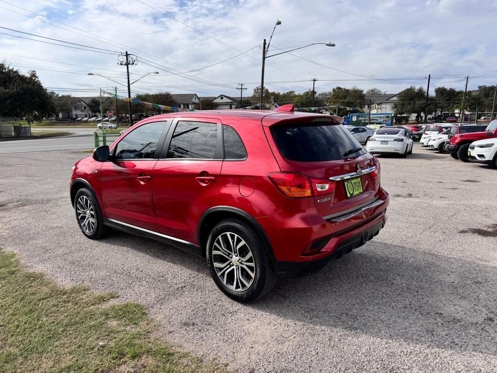 Mitsubishi Outlander Sport  2018