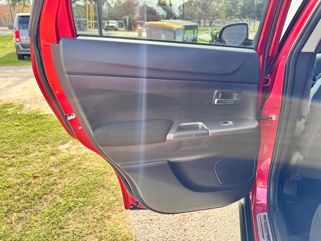 Mitsubishi Outlander Sport  2018