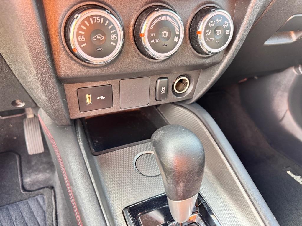Mitsubishi Outlander Sport  2018