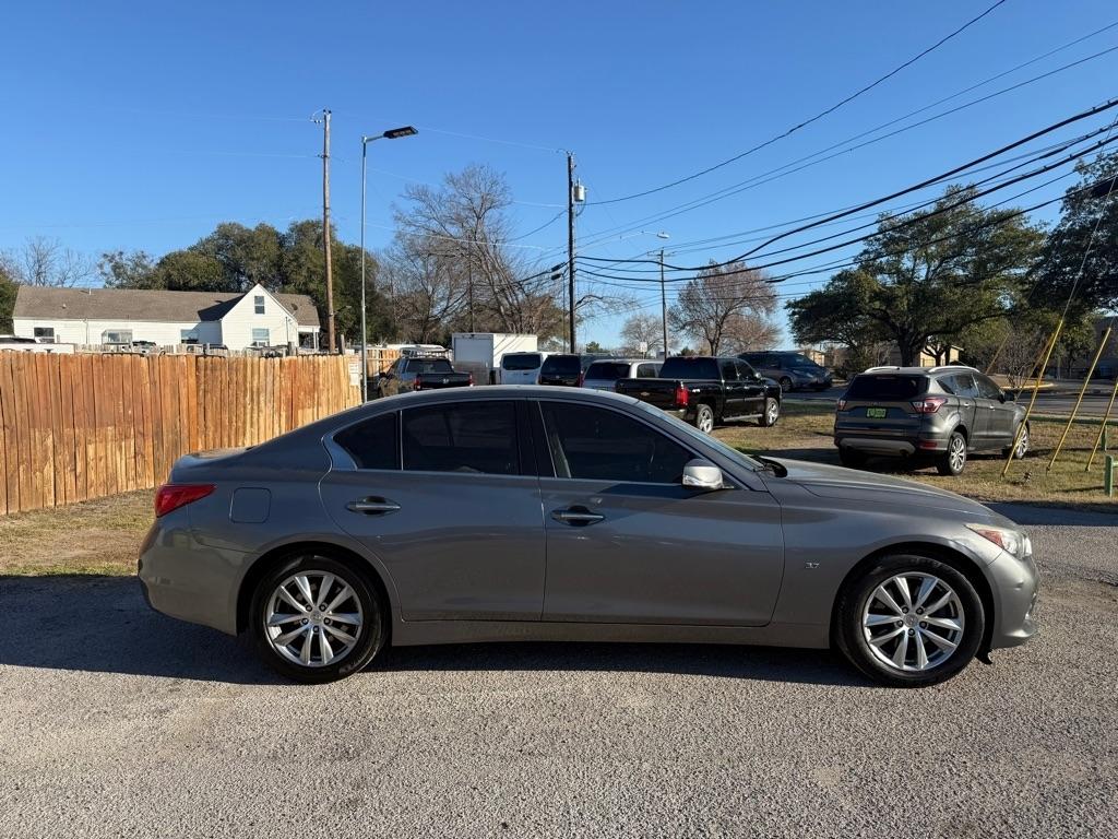 Infiniti Q50  2015