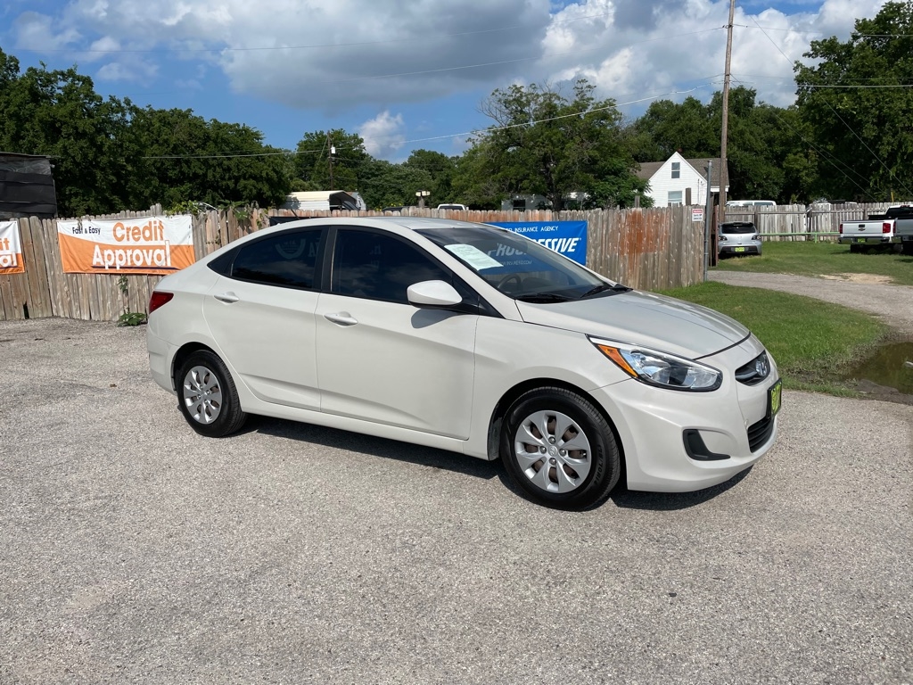 Hyundai Accent  2016