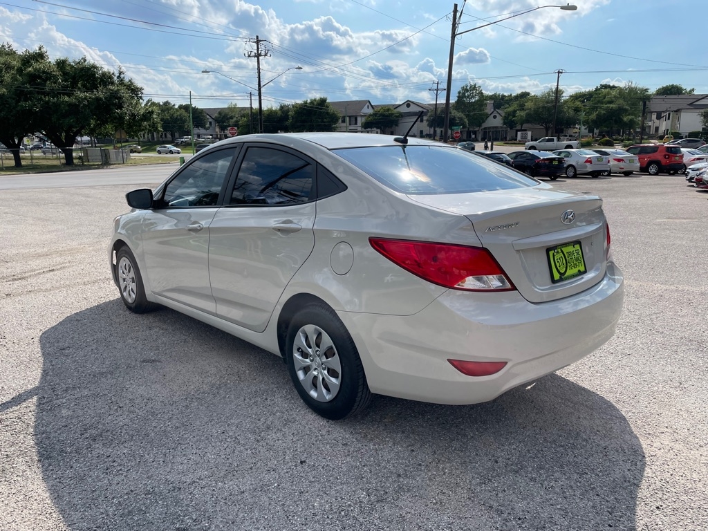 Hyundai Accent  2016
