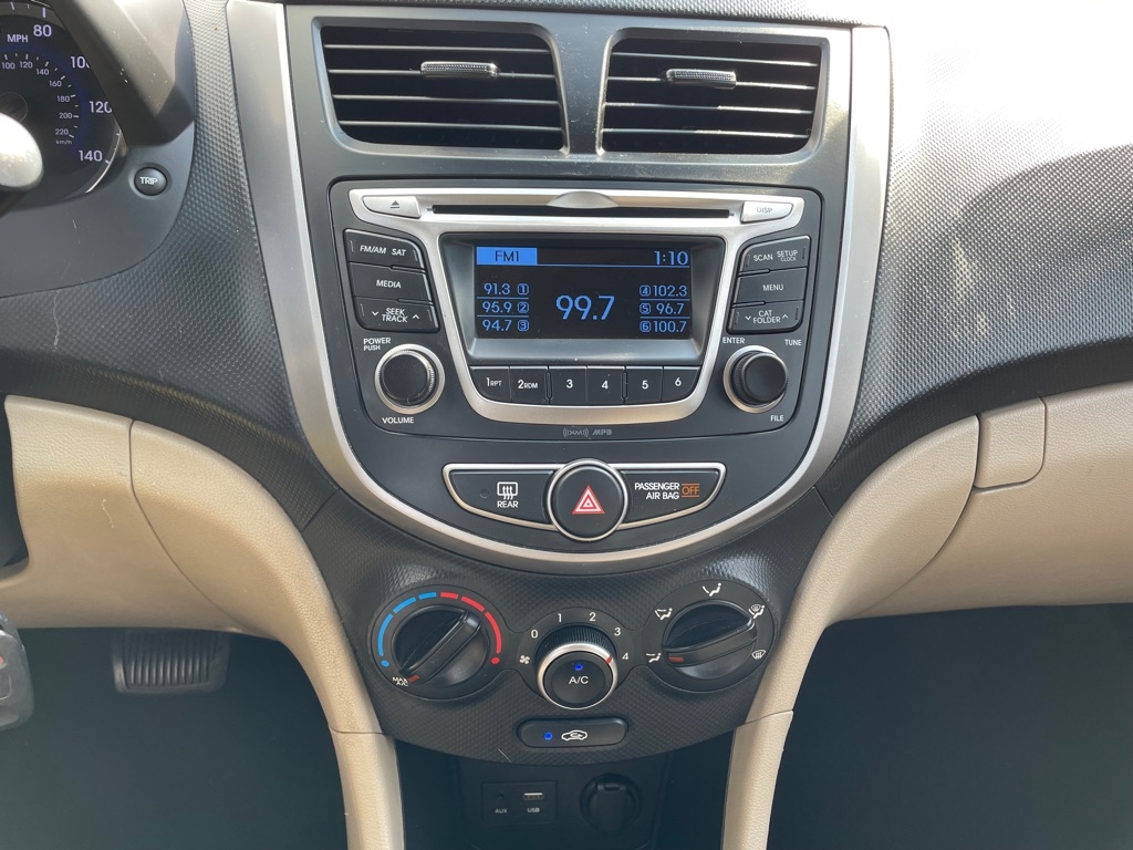 Hyundai Accent  2016