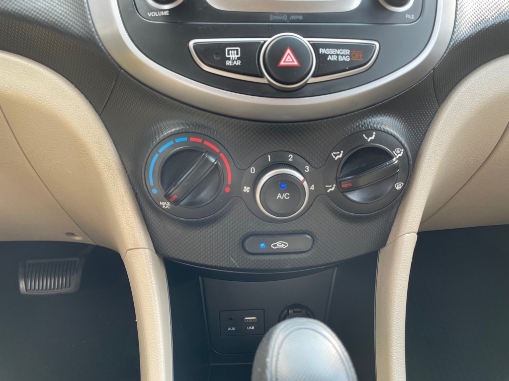 Hyundai Accent  2016