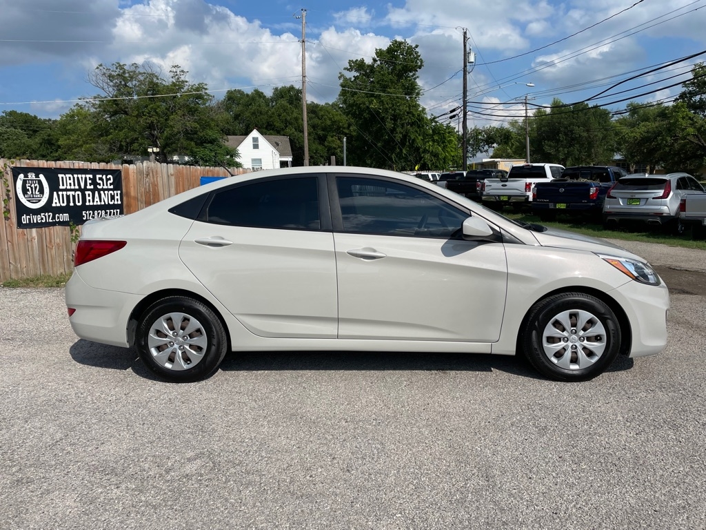 Hyundai Accent  2016