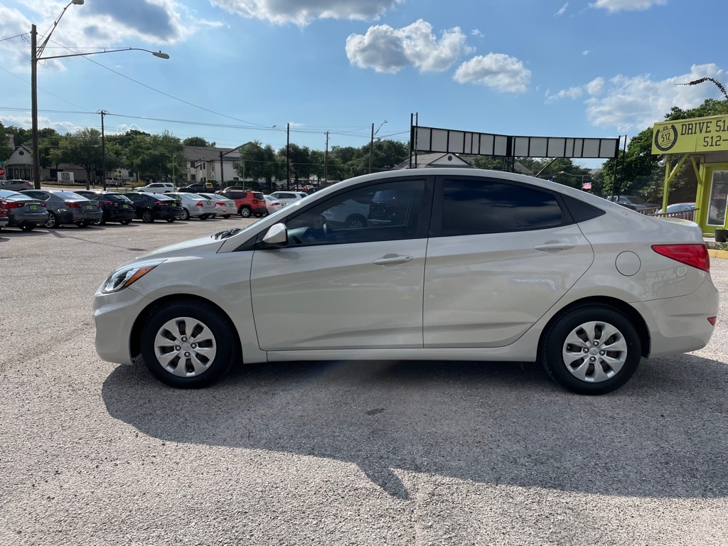 Hyundai Accent  2016