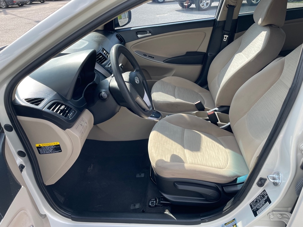 Hyundai Accent  2016