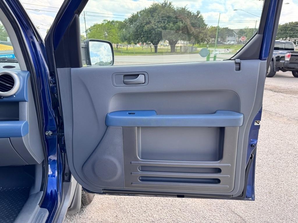 Honda Element  2003