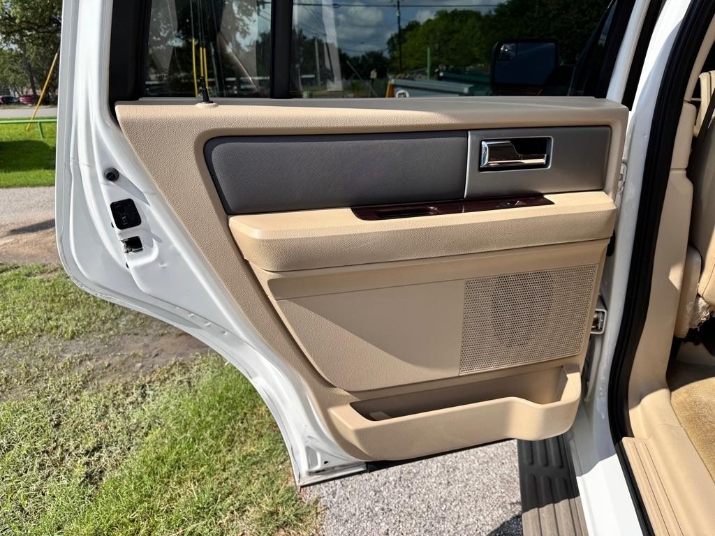 Ford Expedition  2014