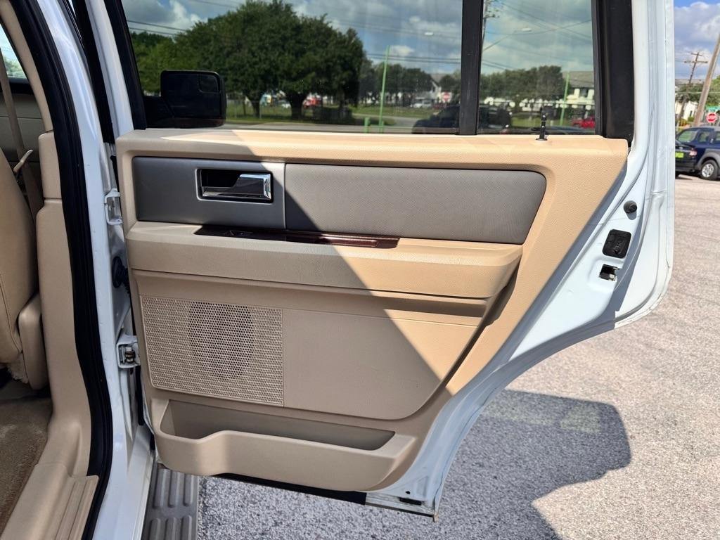 Ford Expedition  2014