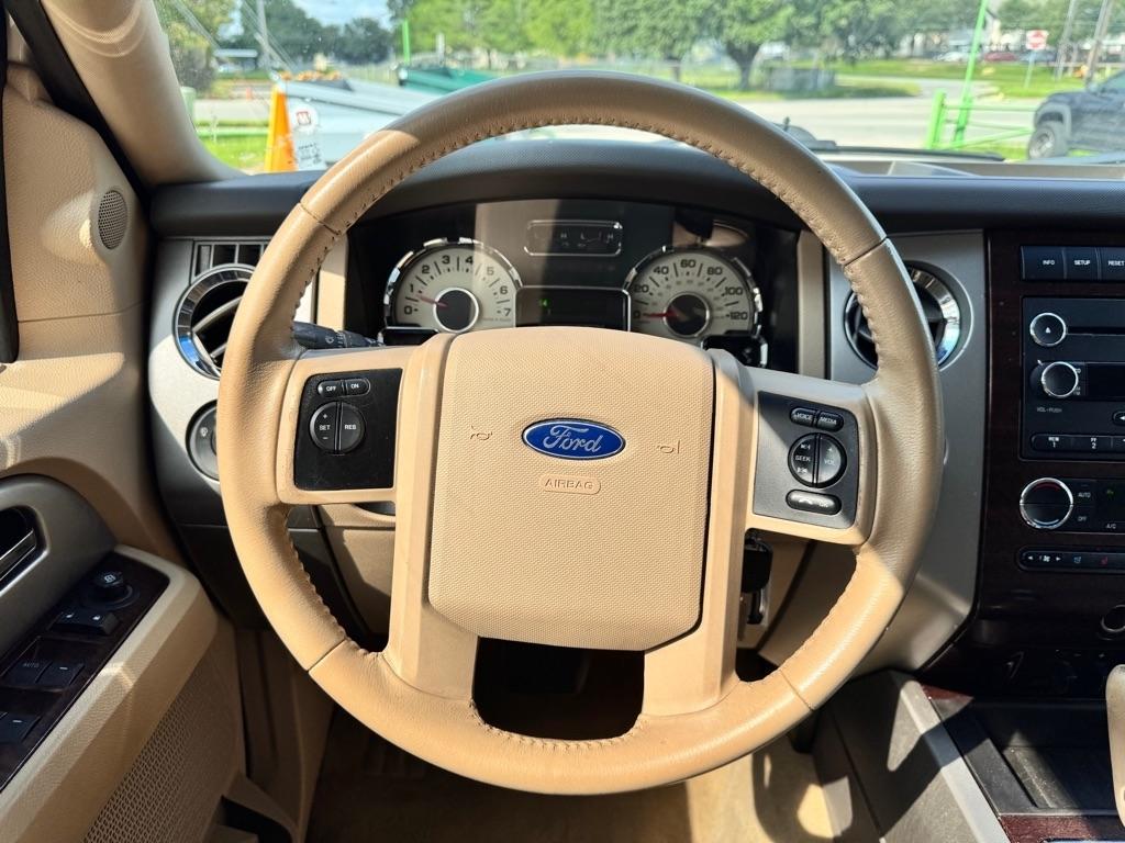 Ford Expedition  2014
