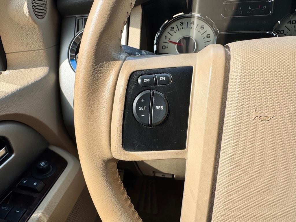 Ford Expedition  2014