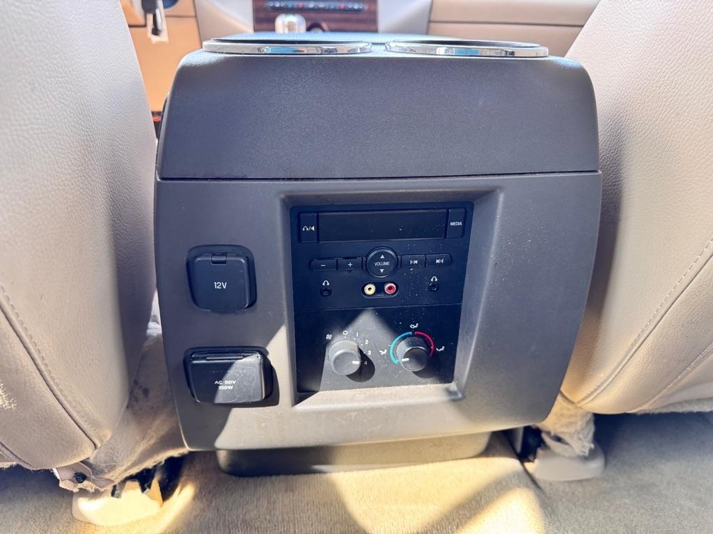Ford Expedition  2014