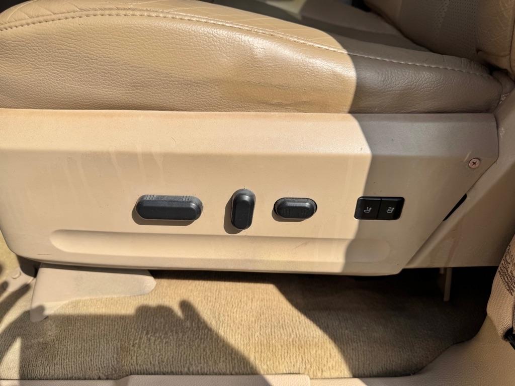 Ford Expedition  2014