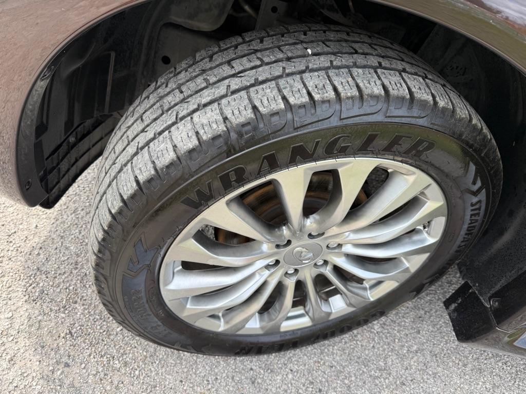 Infiniti QX80  2015