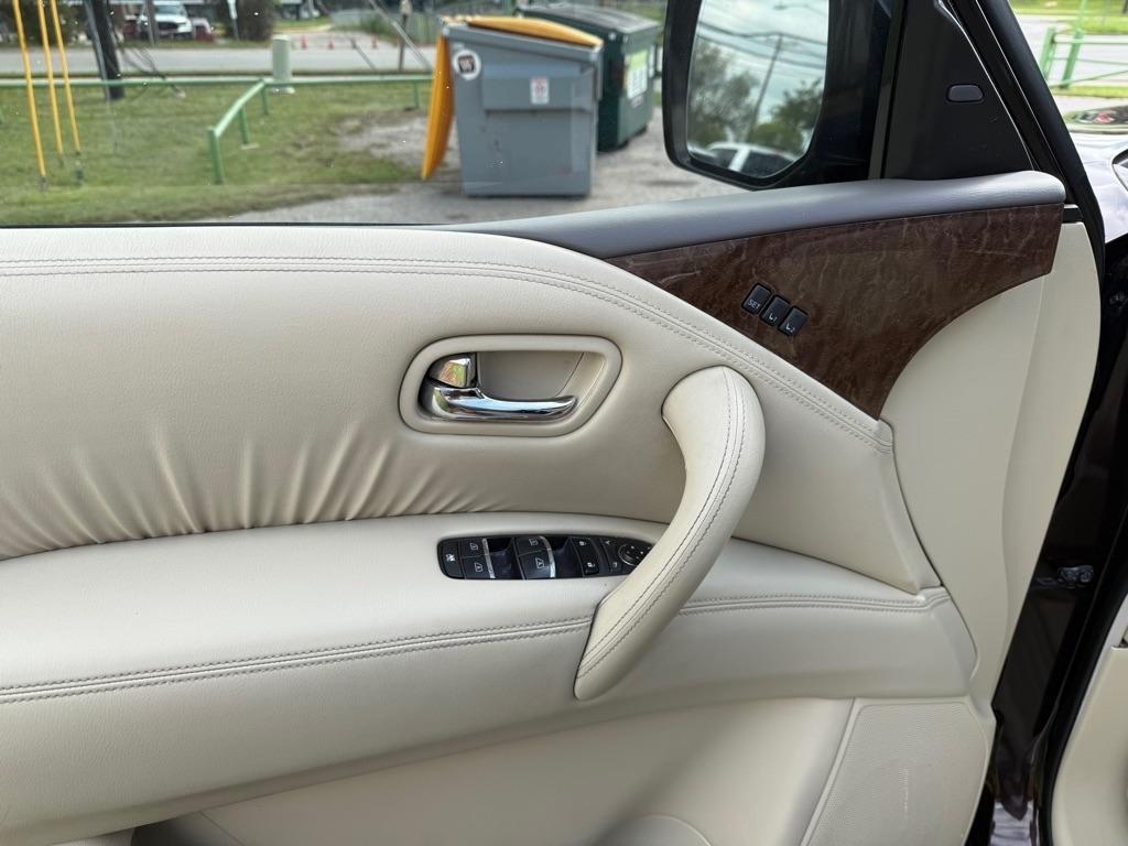 Infiniti QX80  2015
