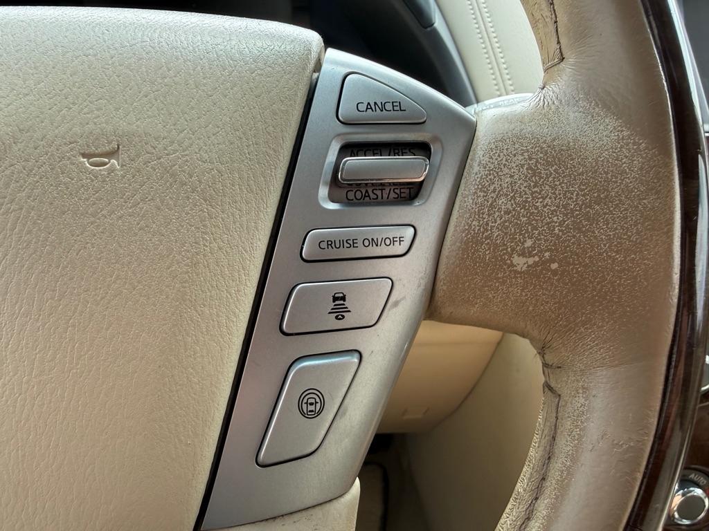 Infiniti QX80  2015