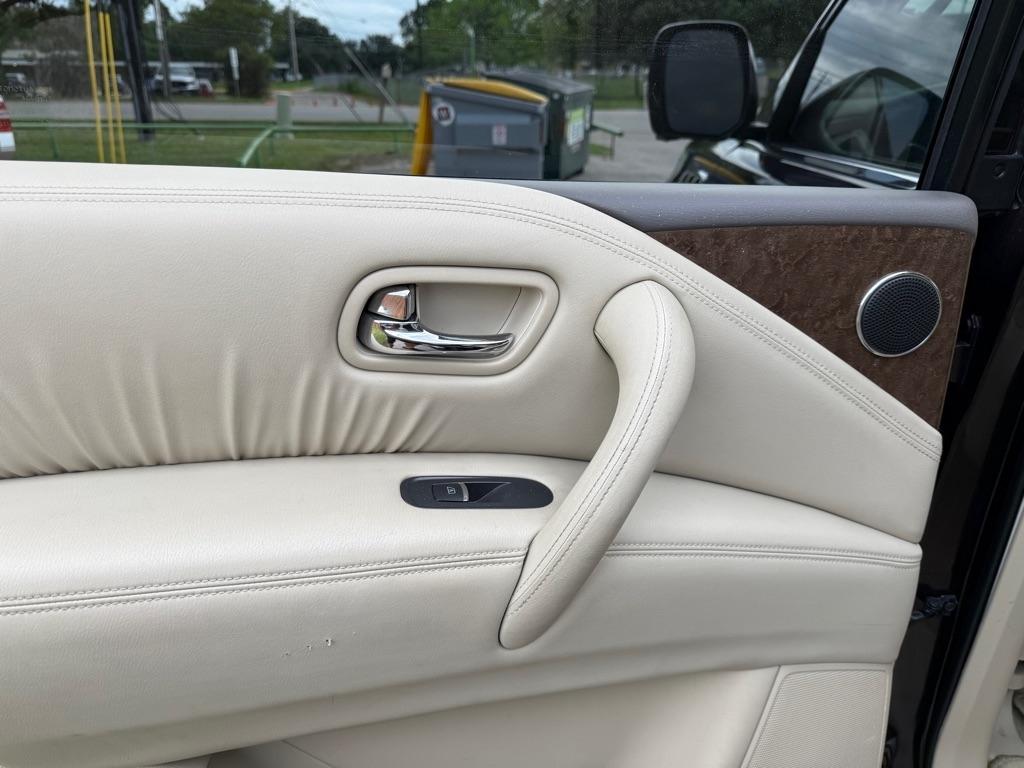 Infiniti QX80  2015