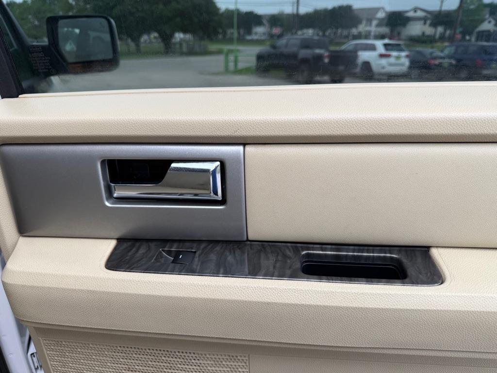 Ford Expedition  2017