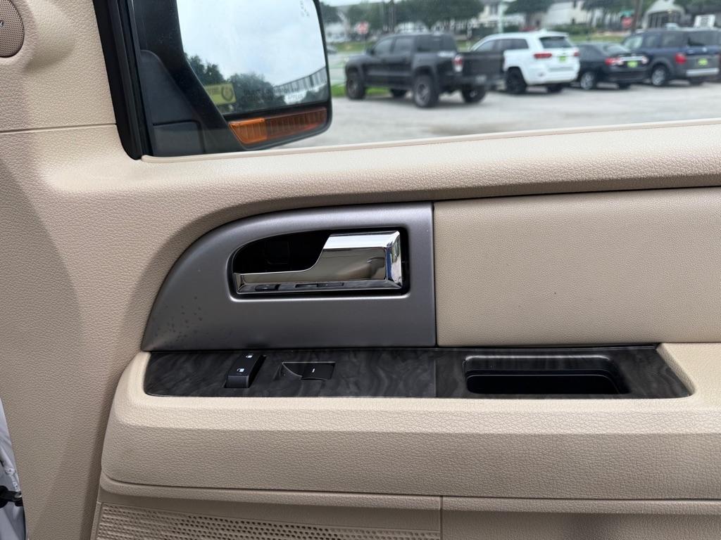 Ford Expedition  2017
