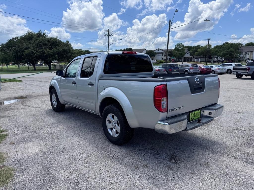 Nissan Frontier  2011