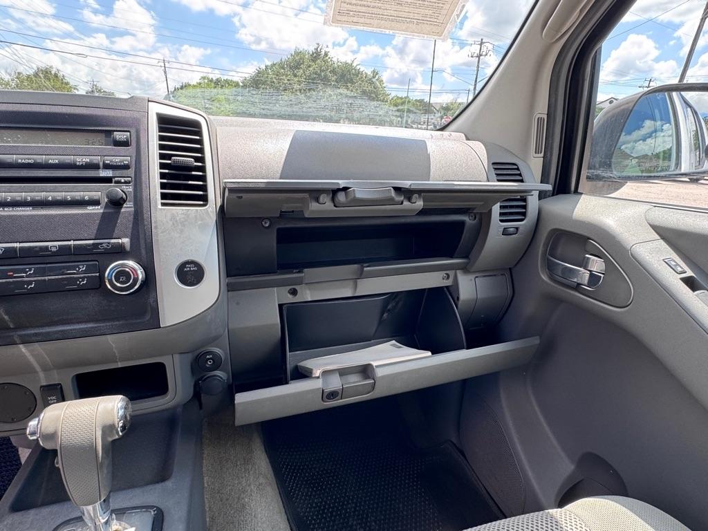 Nissan Frontier  2011