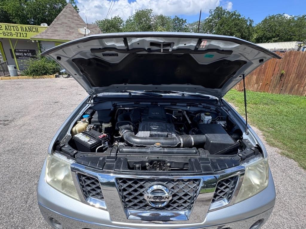 Nissan Frontier  2011