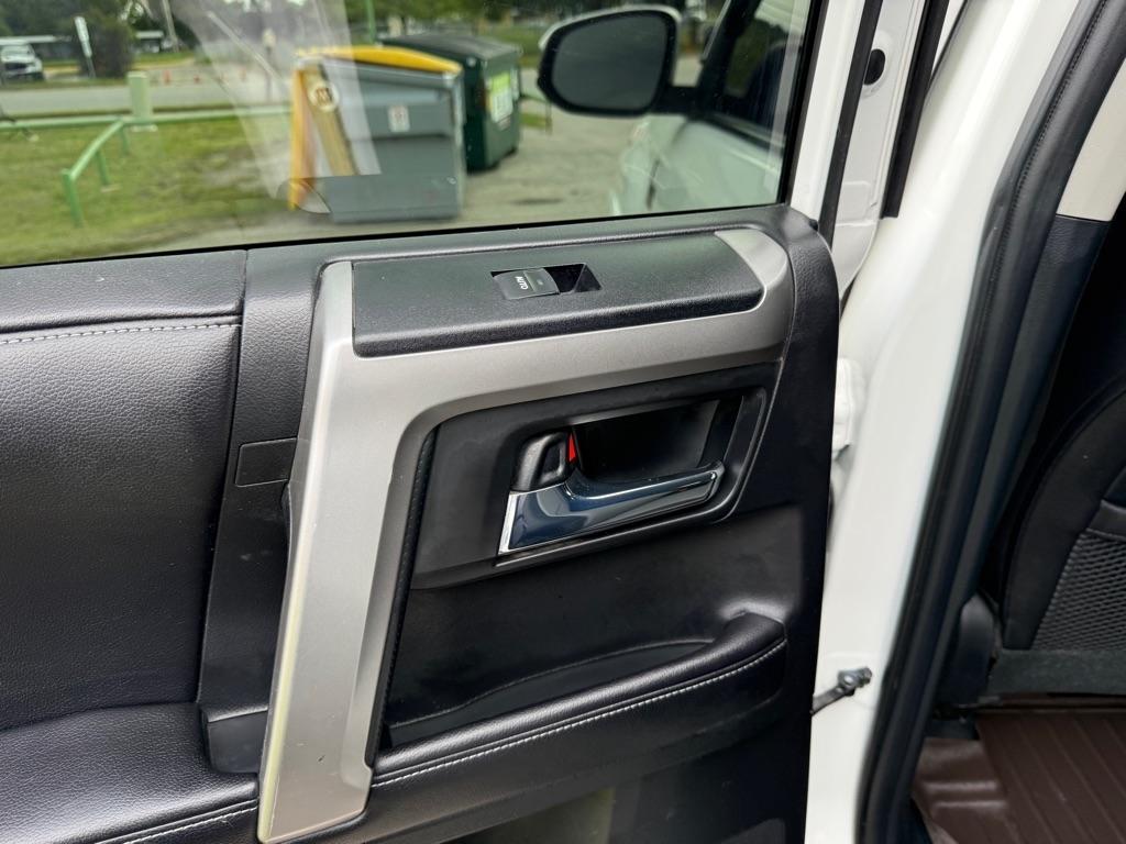 Toyota 4Runner  2016