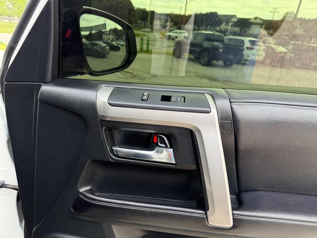 Toyota 4Runner  2016