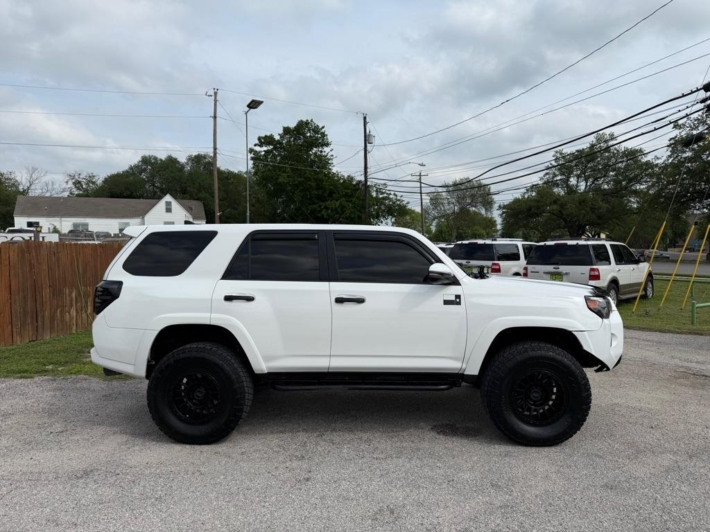 Toyota 4Runner  2016