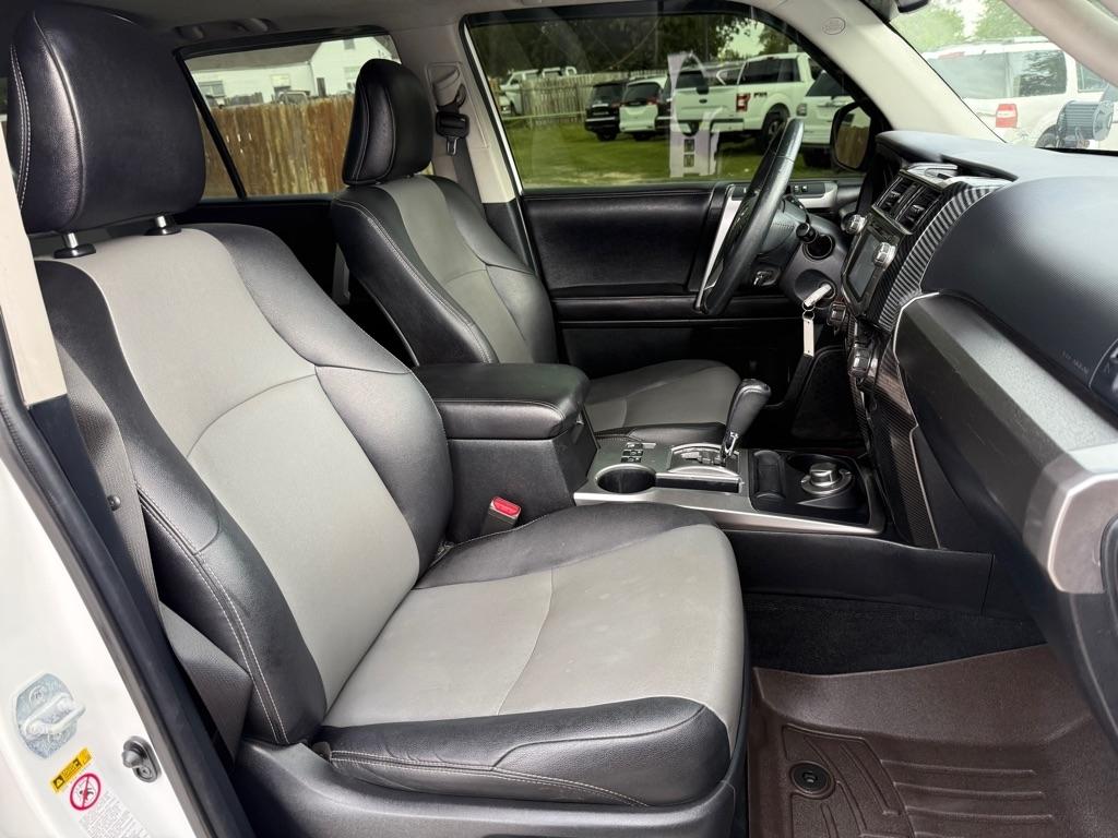 Toyota 4Runner  2016