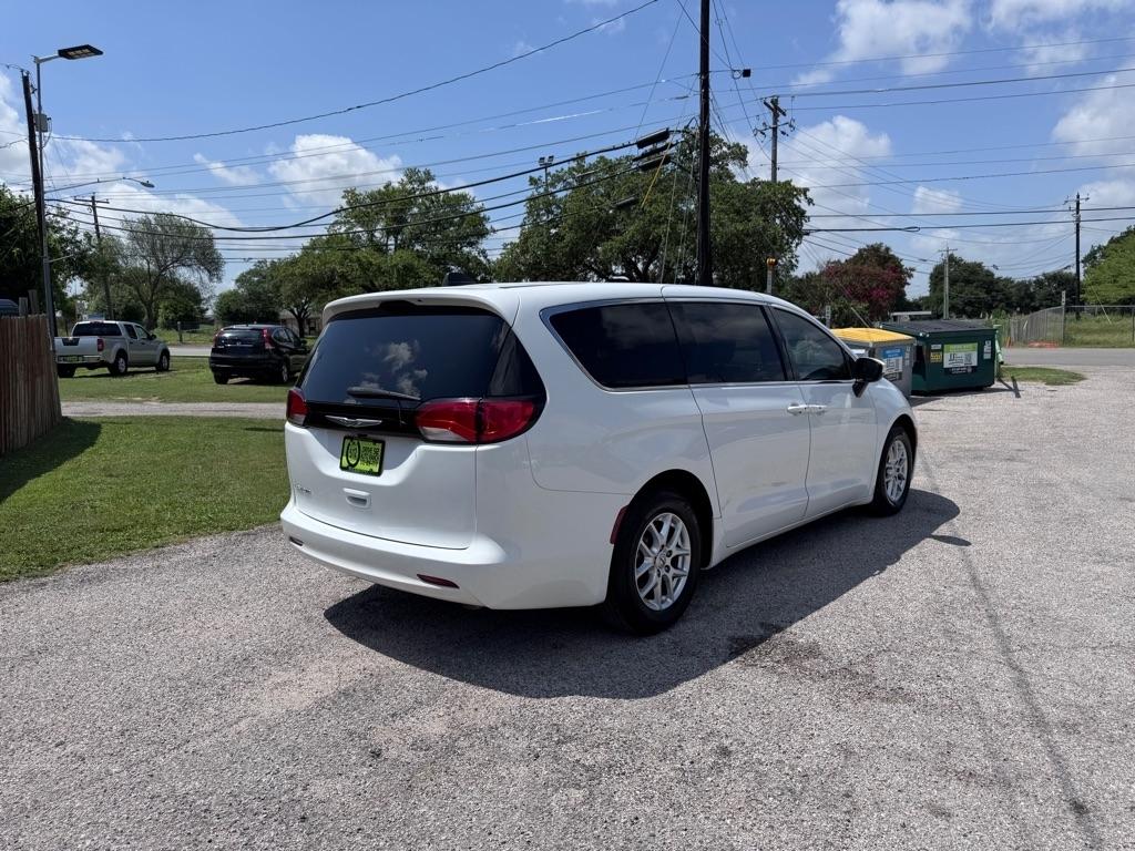 Chrysler Voyager  2022