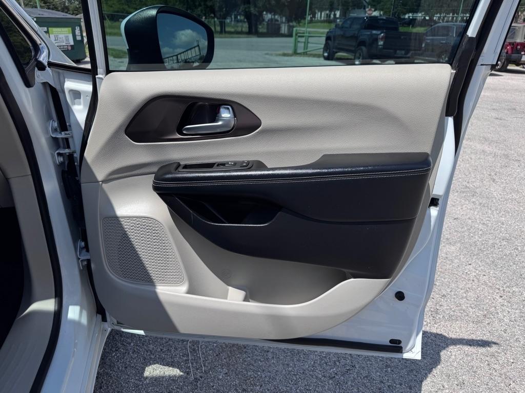 Chrysler Voyager  2022