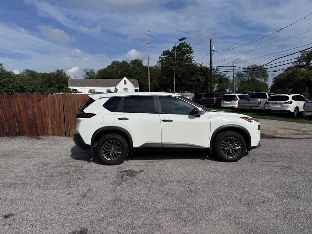 Nissan Rogue  2022