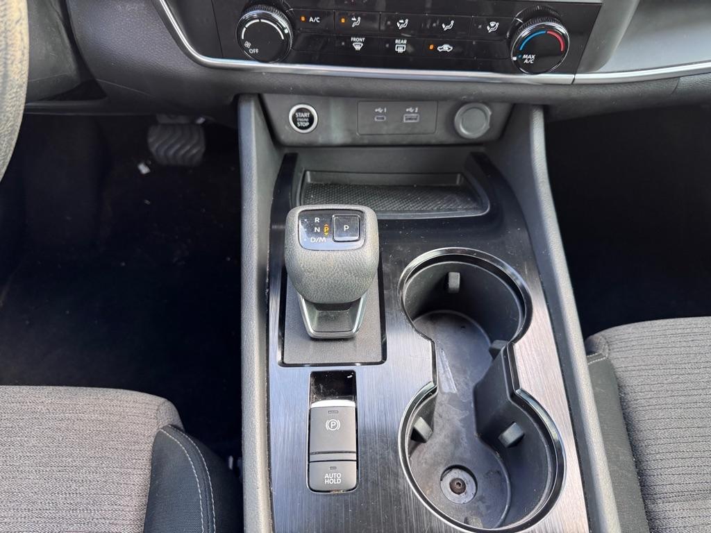Nissan Rogue  2022